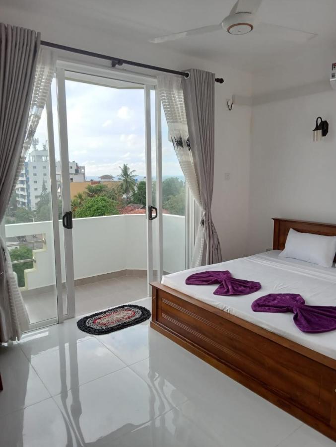 Para Inn Residence Dehiwala-Mount Lavinia Esterno foto